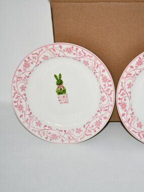 Southern Living Pink Topiary Bunny Accent Plates, Set of 2 #ES26TOPBUNP NWT  Det